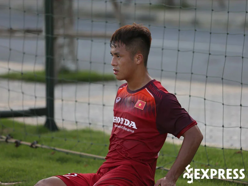 tom-tat-tieu-su-thong-tin-ly-lich-cua-nguyen-trong-long-35express