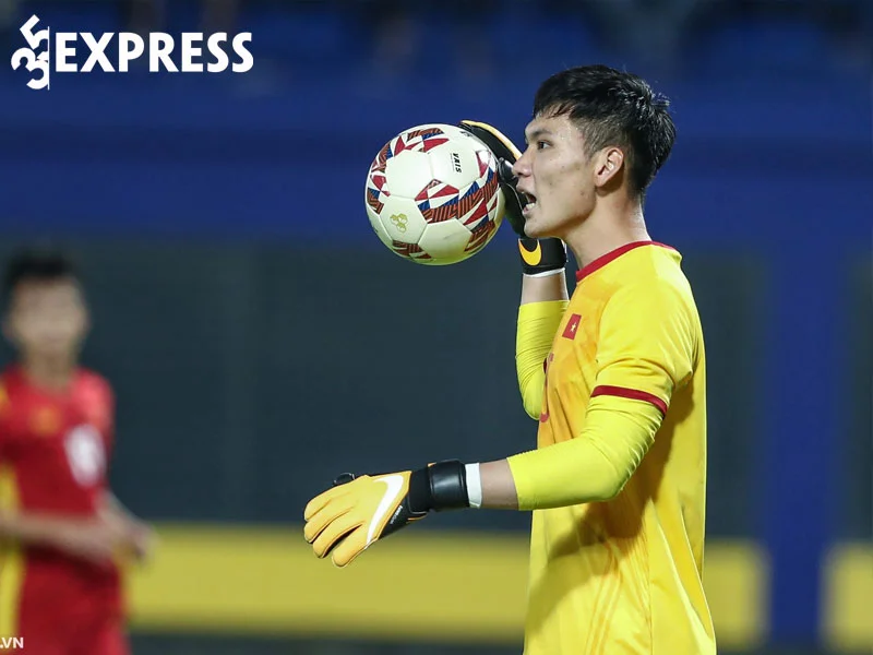 tom-tat-tieu-su-thong-tin-ly-lich-cua-thu-mon-xuan-hoang-35express