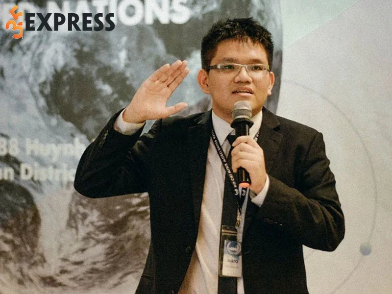tom-tat-tieu-su-ve-ngo-hoang-anh-35express