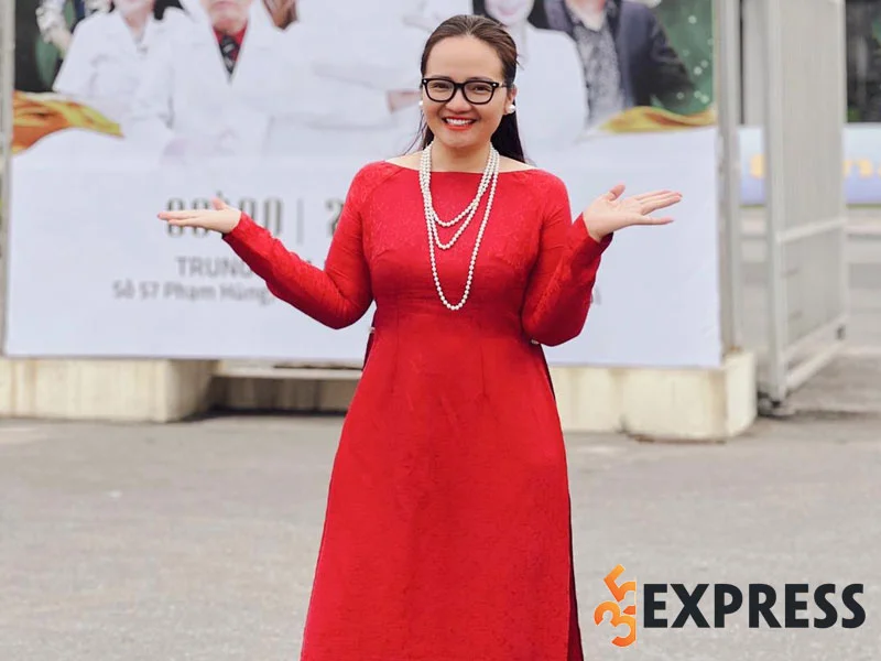 ba-chu-hoang-huong-no-suc-manh-nuoc-suc-mieng-than-duoc-care-medic-35express