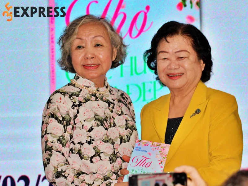 ba-nguyen-thi-son-dat-nen-mong-dau-tien-cho-son-kim-group-35express
