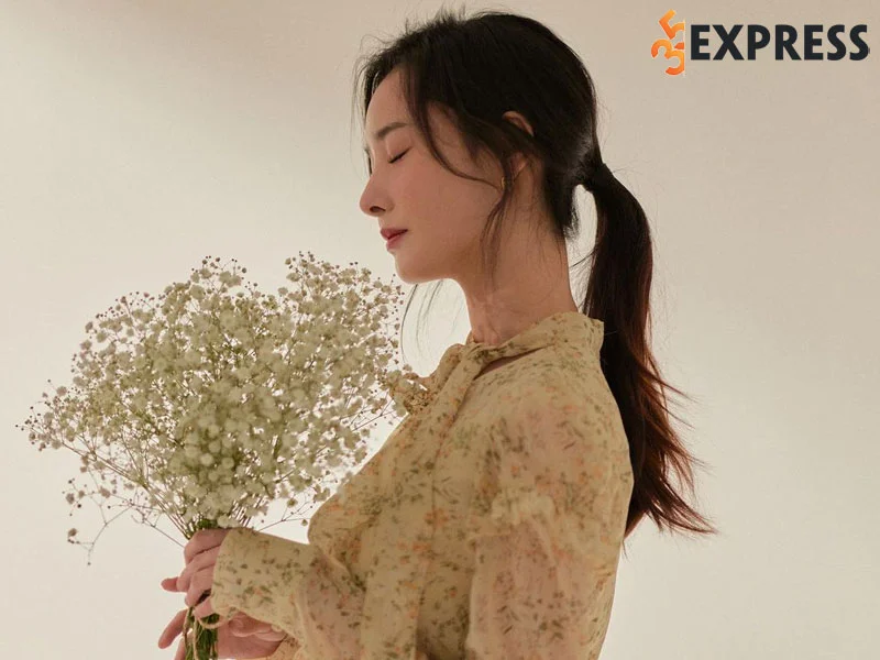 bae-woo-hee-va-buoc-chuyen-minh-sang-dien-xuat-1-35express