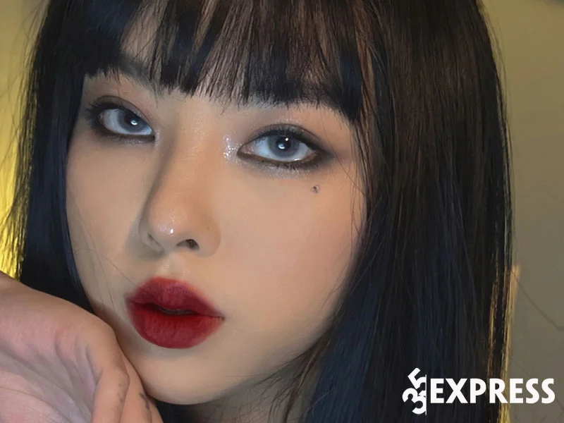 co-duyen-den-voi-nghe-makeup-artist-cua-dao-thi-minh-hieu-35express