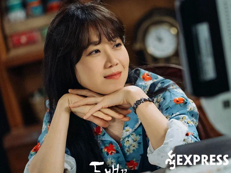 co-duyen-den-voi-su-nghiep-dien-xuat-cua-gong-hyo-jin-35express