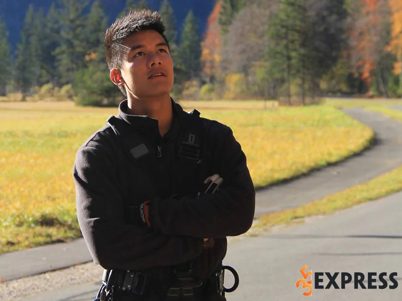 dien-vien-andy-long-nguyen-la-ai-1-35express