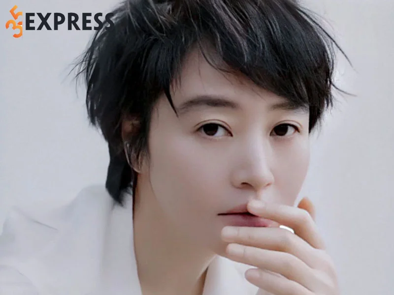 dien-vien-kim-hye-soo-la-ai-1-35express