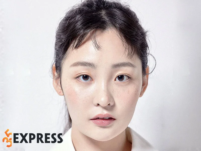 dien-vien-kim-min-ha-la-ai-1-35express