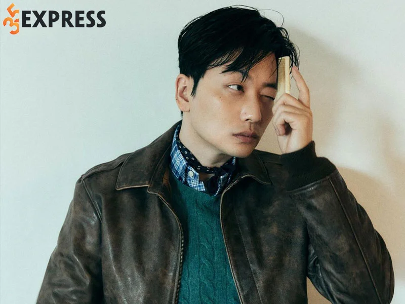dien-vien-lee-dong-hwi-la-ai-1-35express