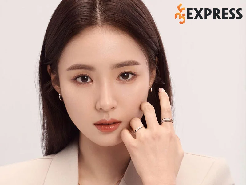dien-vien-shin-se-kyung-va-nghi-van-phau-thuat-tham-my-35express