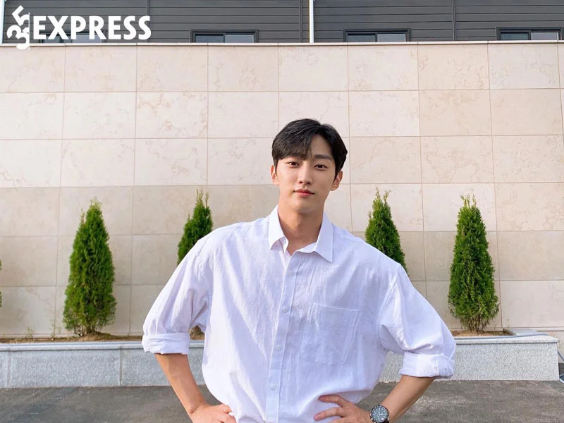 doi-tu-cua-ca-si-jung-jin-young-35express