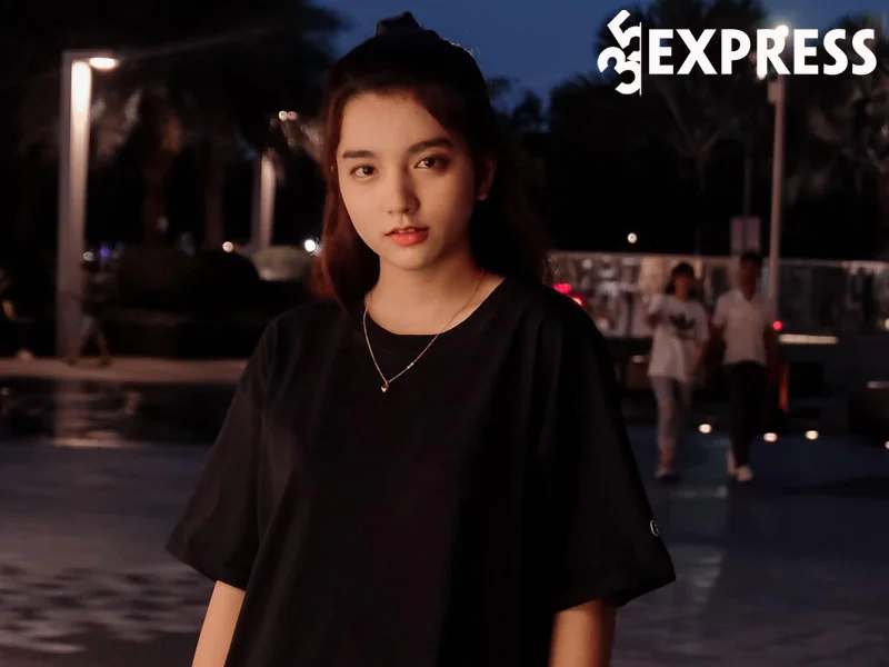 doi-tu-cua-hot-girl-mai-vy-35express