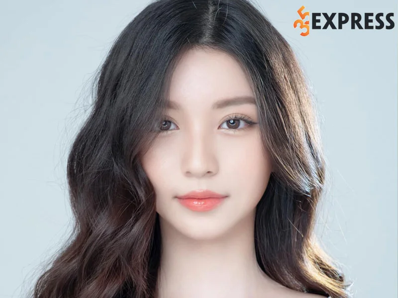 hanh-trinh-su-nghiep-cua-hot-girl-bau-phuong-vy-1-35express