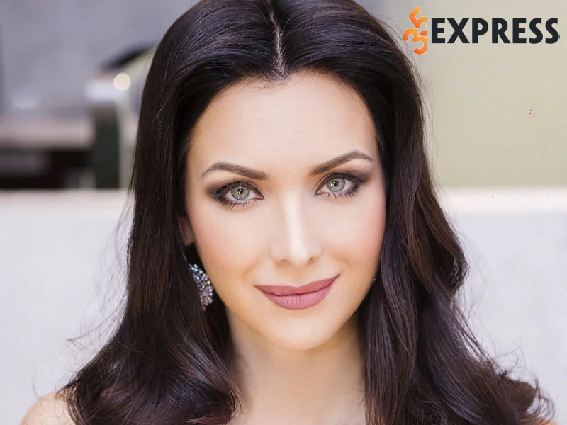 hoa-hau-natalie-glebova-la-ai-1-35express
