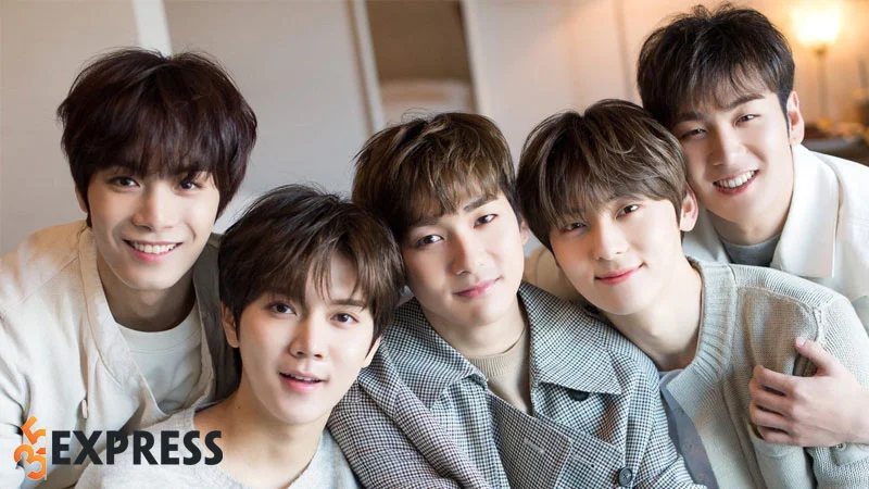 hwang-min-hyun-tro-ve-voi-nuest-35express