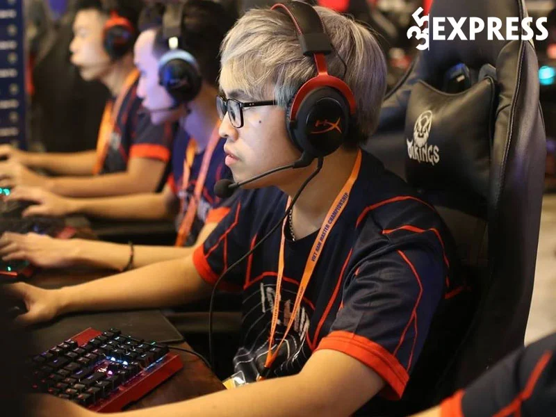 jikey-va-qua-trinh-ben-duyen-voi-nghe-streamer-35express