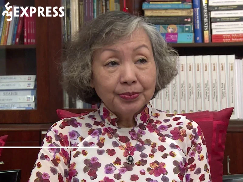khoi-dau-bang-su-nghiep-may-mac-cua-ba-nguyen-thi-son-35express
