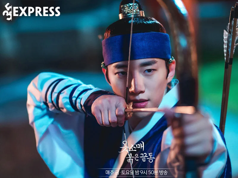 lee-jun-ho-chang-ca-si-cham-chi-hoat-dong-dien-xuat-2-35express