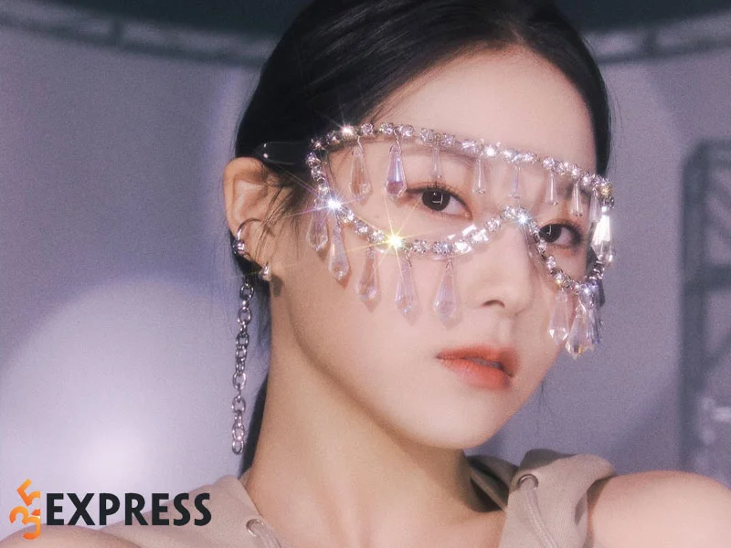 nhan-sac-can-moi-phong-cach-cua-kyujin-35express