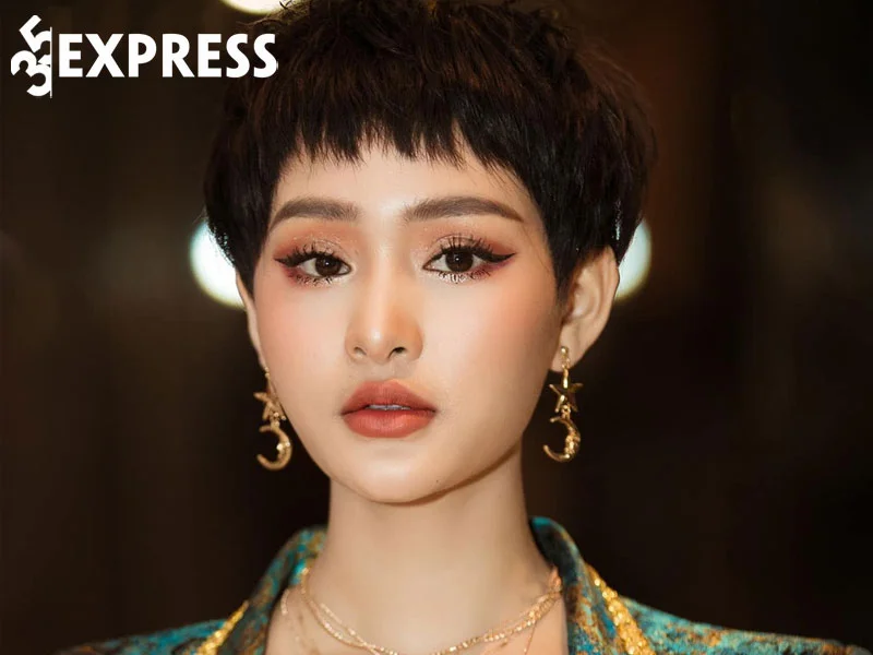 nhan-sac-hien-ho-qua-thoi-gian-tu-ngo-ngac-den-ngo-ngang-11-35express