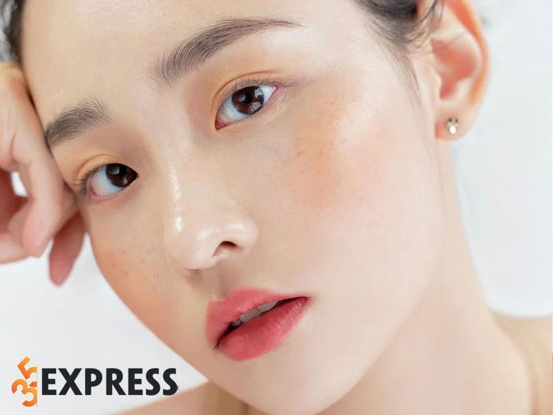 su-nghiep-dien-xuat-cua-kim-min-ha-35express