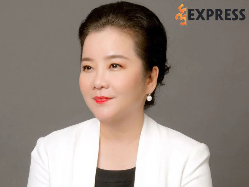 tieng-set-ai-tinh-trong-chuyen-cong-tac-tai-my-cua-vo-thi-xuan-trang-35express