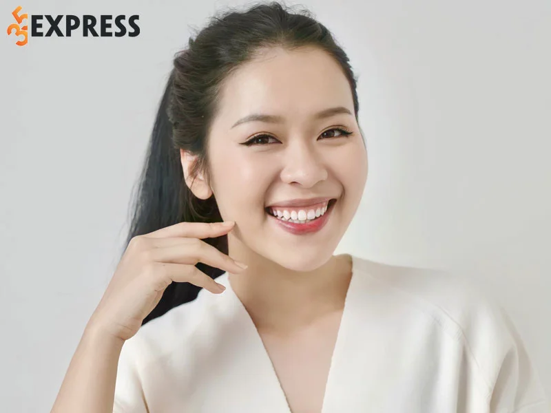 tim-hieu-ro-hon-ve-cuoc-song-cua-beauty-blogger-an-phuong-35express