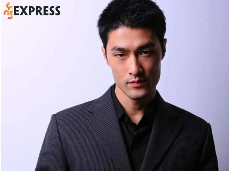 tom-tat-ly-lich-tieu-su-cua-dien-vien-johnny-tri-nguyen-35express