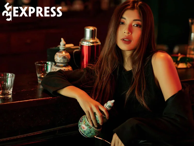 tom-tat-ly-lich-tieu-su-cua-dong-anh-quynh-35express