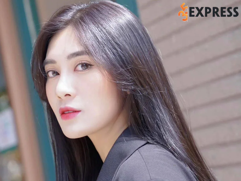 tom-tat-ly-lich-tieu-su-nguoi-mau-tang-huynh-nhu-35express