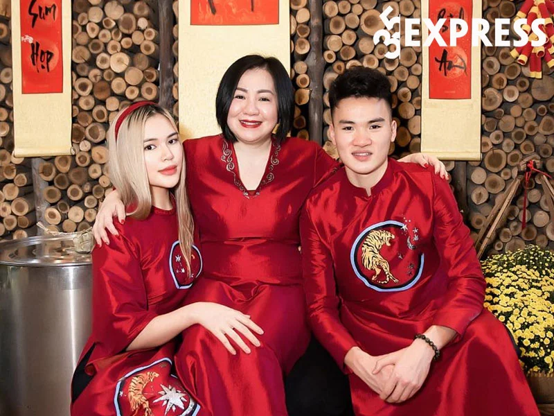 trang-le-khong-hoi-han-vi-nhung-gi-da-lam-chi-ay-nay-voi-gia-dinh-35express