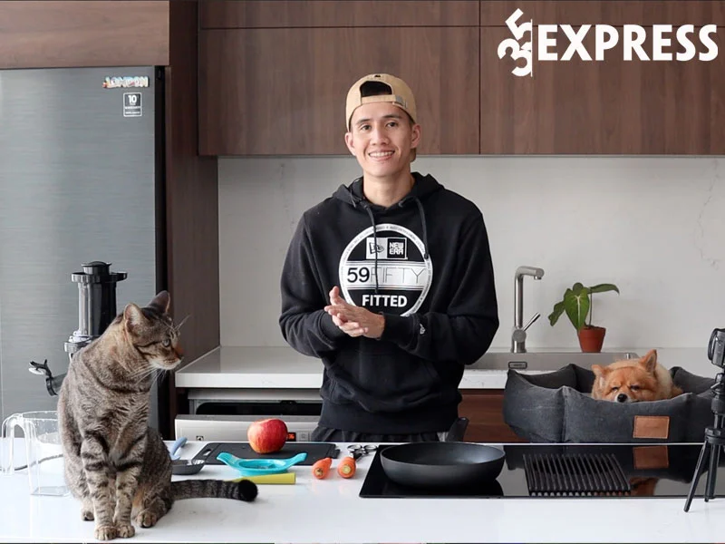 youtuber-anh-ban-than-la-ai-2-35express