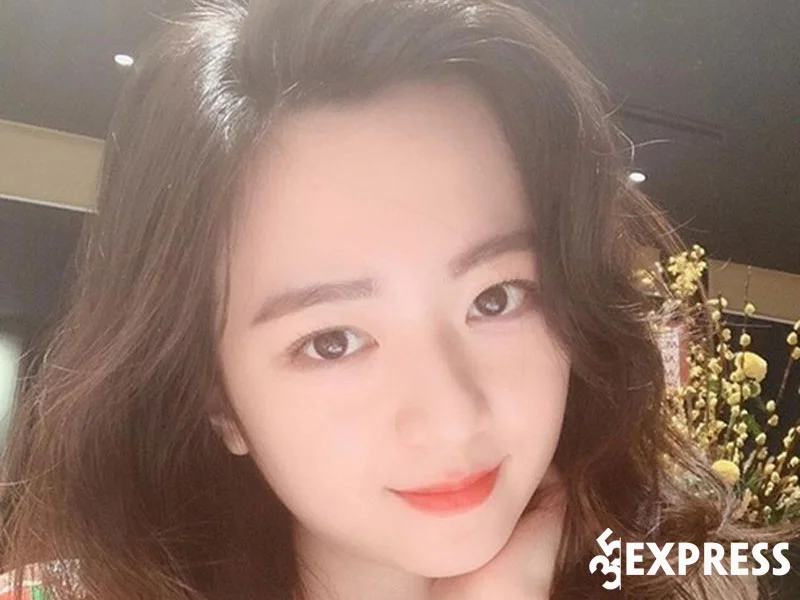 anh-sa-nhan-sac-xinh-dep-kin-tieng-khong-man-den-showbiz-35express