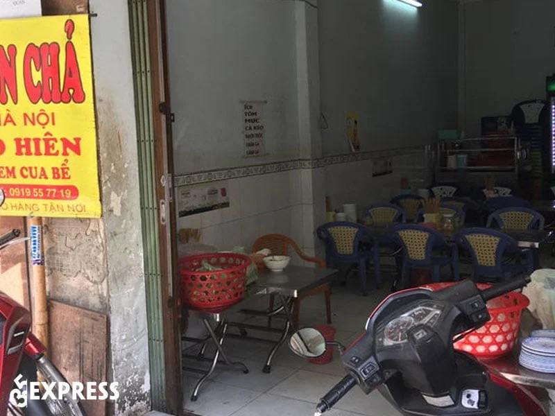 bun-cha-ha-noi-co-hien-35express