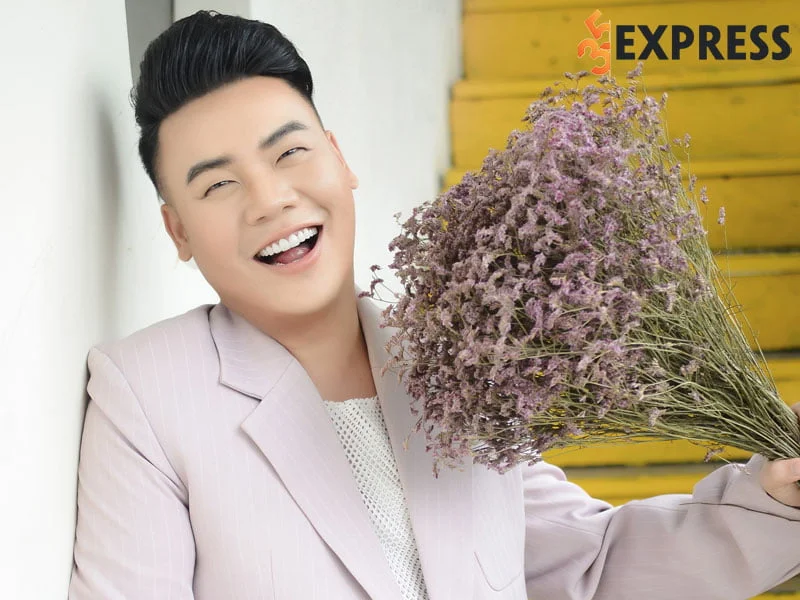 ca-si-hamlet-truong-la-ai-1-35express
