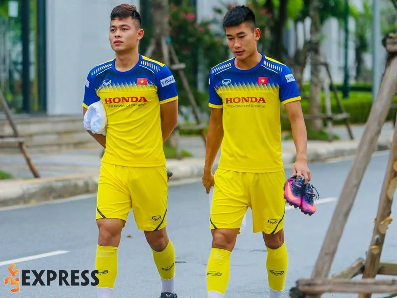 cau-thu-nham-manh-dung-gop-mat-trong-u23-viet-nam-2022-35express