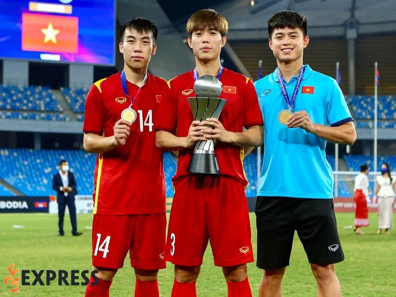 cu-soc-dau-doi-va-hanh-trinh-day-nghi-luc-cua-tran-quang-thinh-2-35express