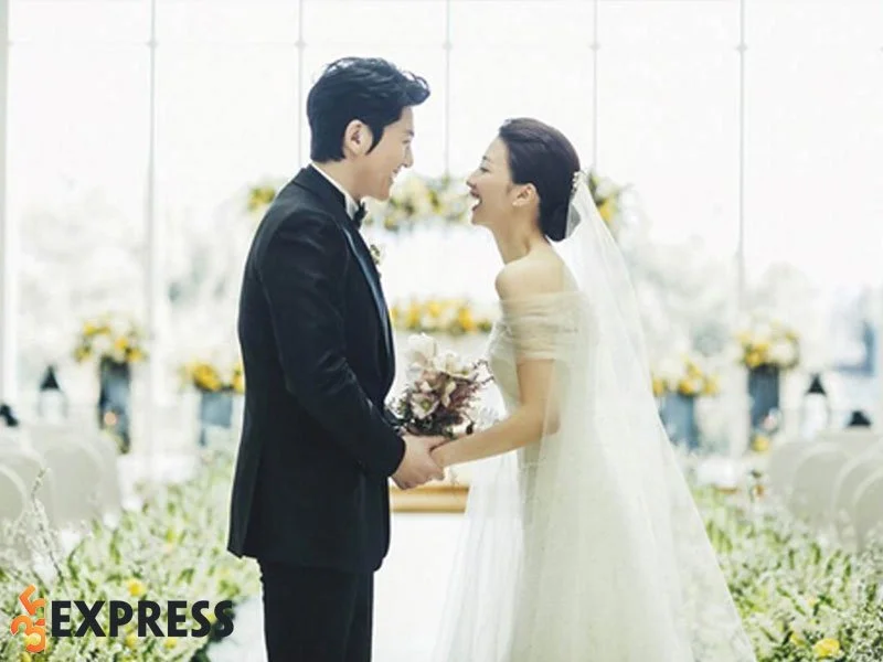 doi-tu-cua-dien-vien-park-ha-sun-ryu-soo-young-35express