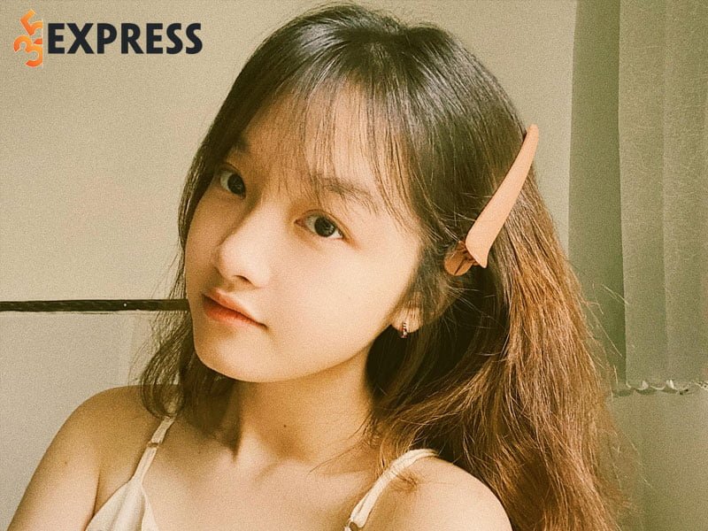 doi-tu-cua-hot-girl-anh-duong-1-35express