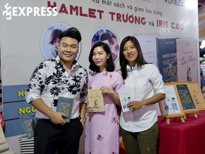 doi-tu-cua-nam-ca-si-nhac-si-hamlet-truong-35express