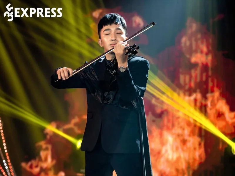 doi-tu-cua-nghe-si-vi-cam-hoang-rob-35express
