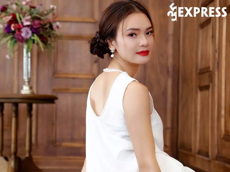 doi-tu-cua-nsut-pham-phuong-thao-2-35express
