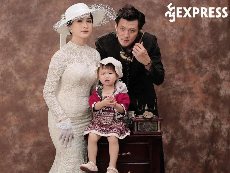 doi-tu-nam-dien-vien-ha-viet-dung-35express