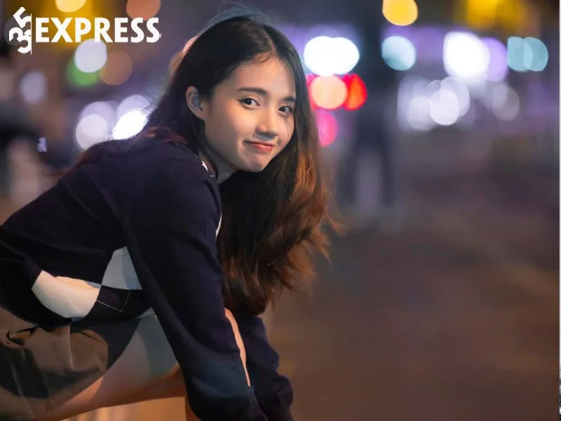 ho-so-tinh-ai-cua-streamer-huong-lulii-1-35express