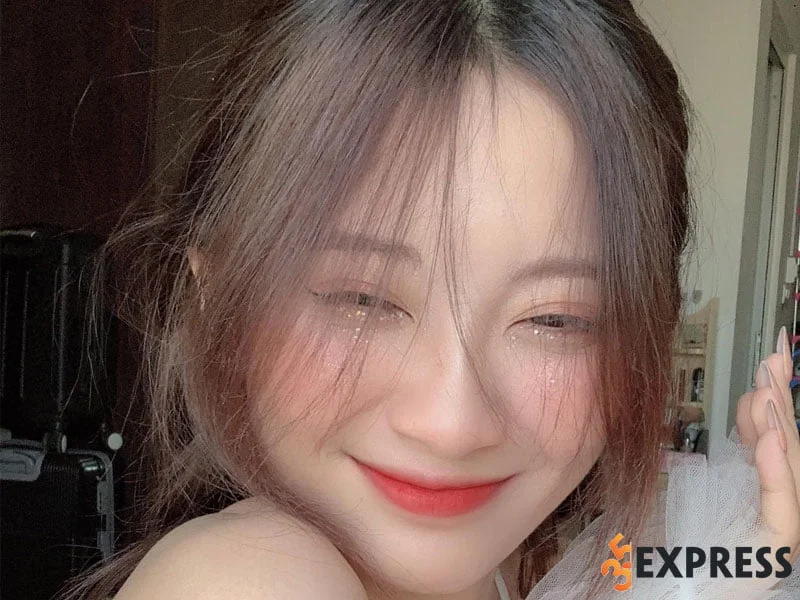 hot-tiktoker-moi-noi-trieu-linh-trang-bi-chi-trich-voi-loat-phat-ngon-clip-che-bai-dan-ong-1-35express