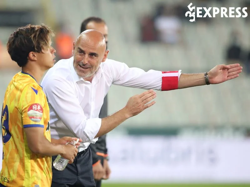 kevin-muscat-hlv-doi-yokohama-f-marinos-gap-kho-khan-khi-gap-hagl-35express