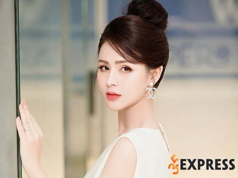 luong-thu-trang-va-tin-don-duoc-dai-gia-bao-nuoi-1-35express