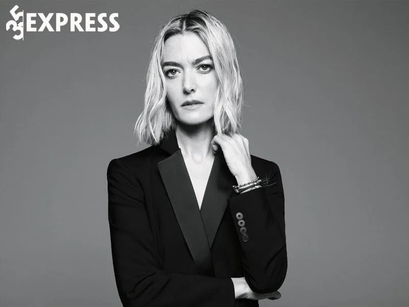 marta-ortega-perez-la-ai-1-35express