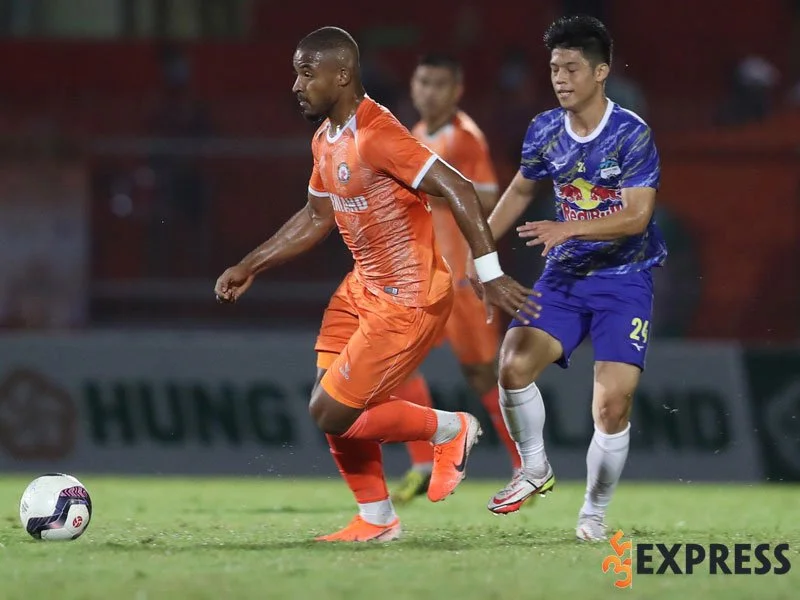 nguyen-duc-viet-cau-thu-tre-nhat-cua-doi-tuyen-u23-viet-nam-1-35express