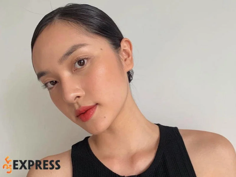 nhung-hinh-anh-sang-xin-min-cua-pham-dieu-linh-35express