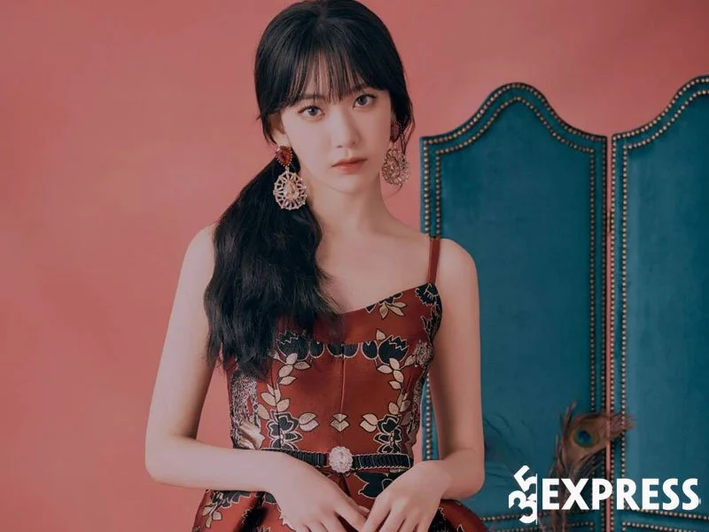 nhung-hinh-anh-xinh-dep-ngat-ngay-cua-ca-si-sakura-2-35express